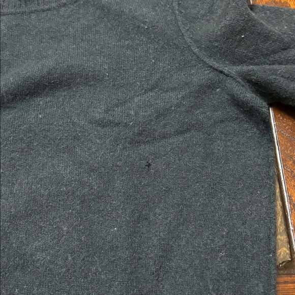 AQUA Cashmere Forest Green Long Sleeve Crew Neck Sweater | Medium | - Picture 8 of 8